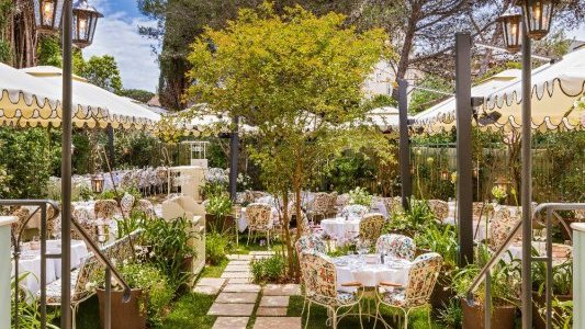 À Saint-Tropez, deux maisons, un même art de vivre