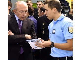 Sécurité : gendarmes et policiers dotés de smartphones et tablettes