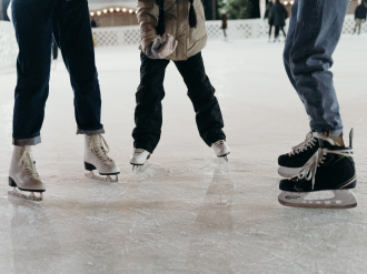 Beaulieu-sur-Mer : Avis de marché pour la livraison, installation, location, démontage et gestion d'une patinoire synthétique pour les fêtes de fin d'année