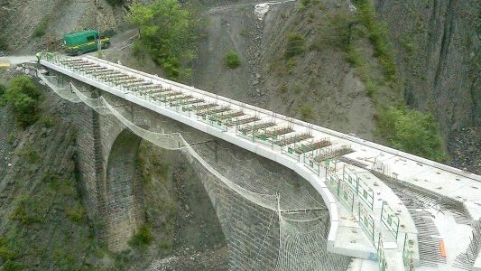 Construction : les ingénieurs locaux bâtissent leur avenir avec le SIC 06