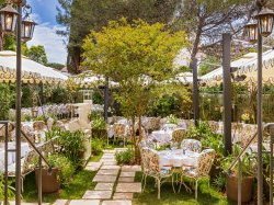 À Saint-Tropez, deux maisons, un même art de vivre