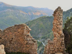 Lancement de l'appel aux dons pour la restauration de la Forteresse troglodyte d'Aiglun