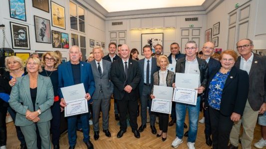 Cannes : dix citoyens exemplaires distingués pour leur engagement civique