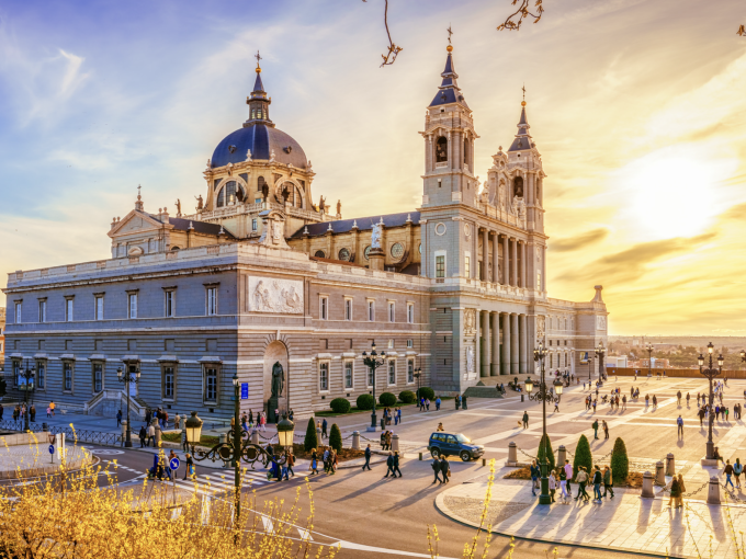 Nice et Madrid renforcent