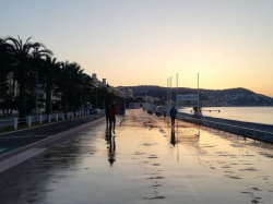 La ville de Nice a accentué ses mesures de confinement 