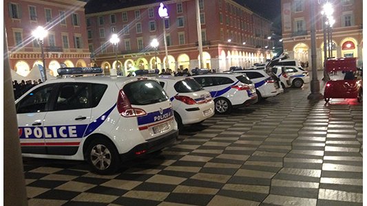 La "nuit debout" des policiers niçois