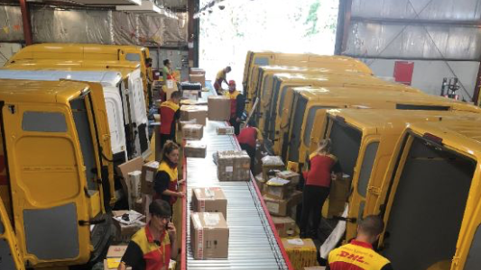 DHL Express inaugure un nouveau site à Cannes pour répondre à la forte croissance du transport dans les Alpes-Maritimes