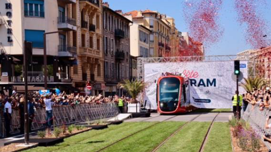 Lever de rideau pour le tramway de Nice, condensé d'innovations technologiques