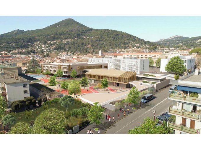 A La Valette-du-Var, (…)