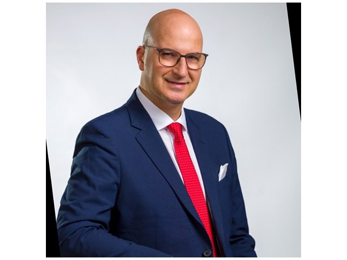 César Alcobendas, nommé