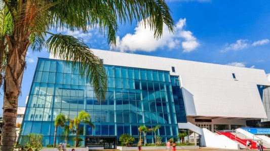 Le Palais des Festivals de Cannes, premier centre de congrès à devenir "société à mission"