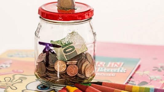 Épargne solidaire : son impact est positif mais encore limité...