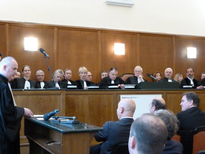 Tribunal de Commerce (…)