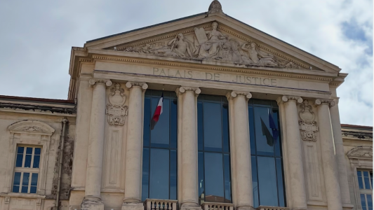 Beausoleil : un homme se suicide avec une arme à feu après un refus d'obtempérer