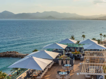À Cannes, le rooftop Marea offre une vue à 360° pour les soirées d'été