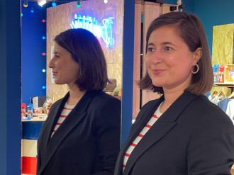 Portrait : Magali Altounian voit la vie en bleu