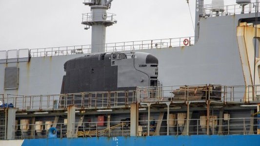 Phase d'entretien majeure pour le sous-marin nucléaire d'attaque Perle