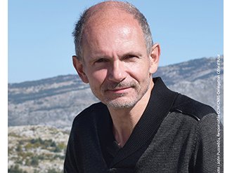 Étienne Samain, ingénieur azuréen du laboratoire Géoazur (CNRS-IRD-OCA-UNS) récipiendaire de la médaille de cristal du CNRS