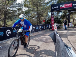 Le maire de Peille Cyril Piazza sacré Champion National Cycliste des Élus 2021 