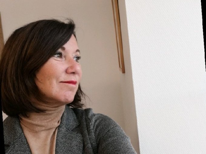 Mme Marianne POUGET (…)