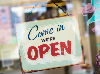 Nice : Le Faubourg Vence et la Librairie Masséna Around the World remportent le concours pour les commerçants indépendants