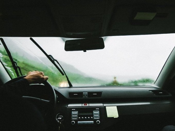 Transports, taxis, livrai