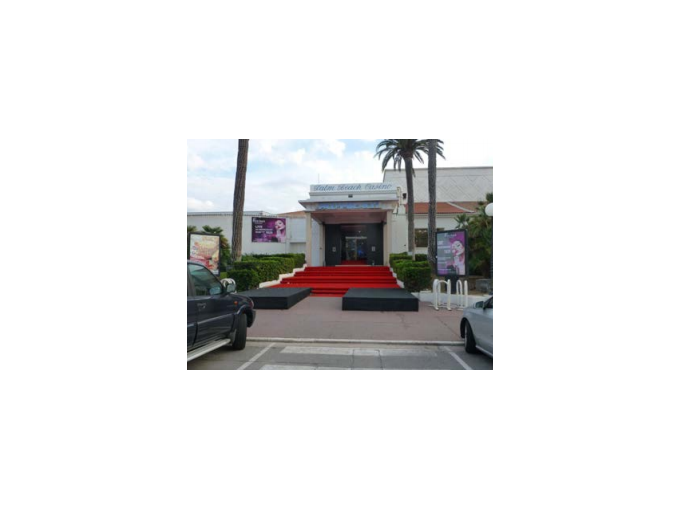 Cannes : Partouche quitte