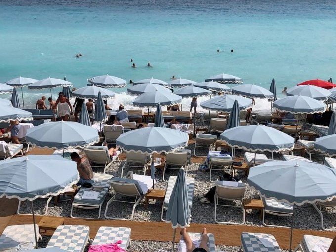 Tourisme dans les Alpes-M