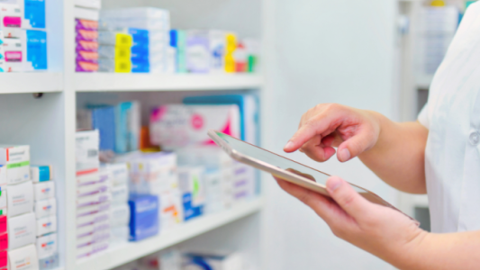 Université Côte d'Azur crée son Département de Pharmacie : un modèle innovant pour former les pharmaciens de demain