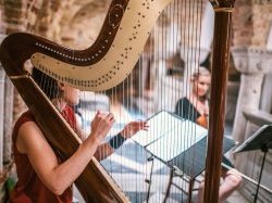 Les professeurs du Conservatoire de musique et de théâtre de Cannes assurent la continuité de leurs enseignements 