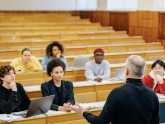 Collaboration et excellence : les écoles universitaires en tourisme se fédèrent pour répondre aux défis du secteur