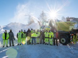 Remise d'un porte engin polyvalent à la subdivision départementale d'aménagement secteur Cians-Var