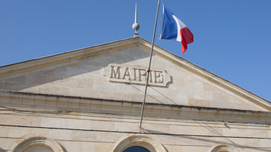Cybersécurité : l'AMF et le ministère de l'Intérieur lancent une plateforme de simulation pour préparer les élus aux crises cyber