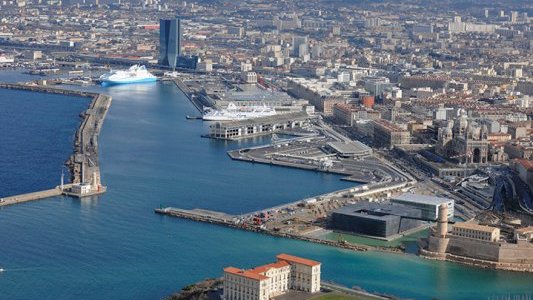 La région veut des ports « smart » et économes en énergie