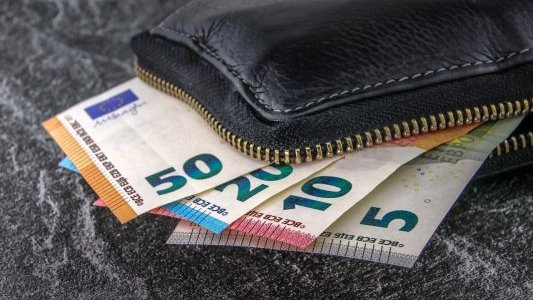 Une avance des réductions et crédits d'impôt de 5,5 Md€ sera versée aux ménages le 15 janvier 2021