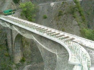 Construction : les ingénieurs locaux bâtissent leur avenir avec le SIC 06
