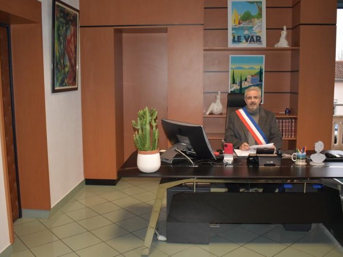 Pour combler son retard,