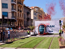 Lever de rideau pour le tramway de Nice, condensé d'innovations technologiques