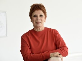 Brigitte Lefèvre directrice artistique du Festival de Danse, faite Citoyenne d'honneur de la Ville de Cannes