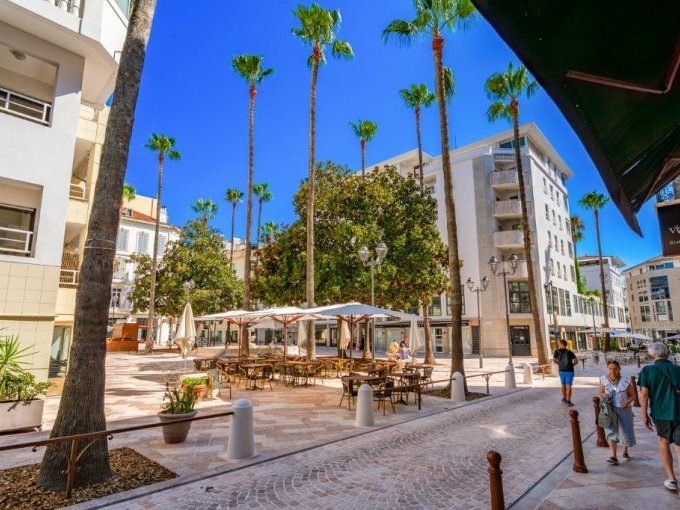 Cannes : la place du (…)