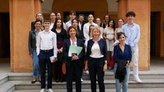 Éloquence et engagement : les lycéens impressionnent lors de la finale du concours d'éloquence du CDAD 06 