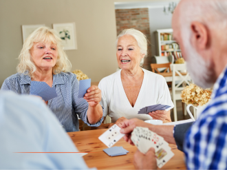 À Nice, des « pauses fraîcheur » proposées aux seniors tout l'été