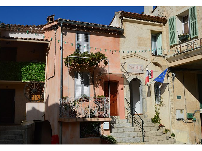 AIGLUN : Un logement (…)