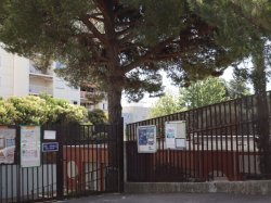 Avis de marché : Travaux de confortement d'ouvrages de soutènement et de remplacement des réseaux d'eaux de la cour de l'école élémentaire Castillon 1 à Saint-Laurent-du-Var