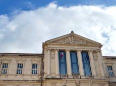 Décès de Loana Petrucciani : l'autopsie écarte l'intervention d'un tiers, la cause reste indéterminée