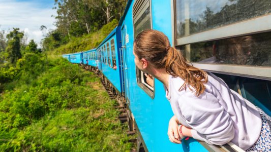 Depuis Nice, des escapades en train permettent de changer d'air sans prendre la voiture