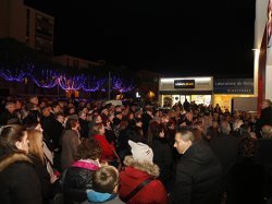 Pétition et nouveau rassemblement pour le maintien du magasin Casino au centre-ville de Carros Jeudi 31 janvier à 12h