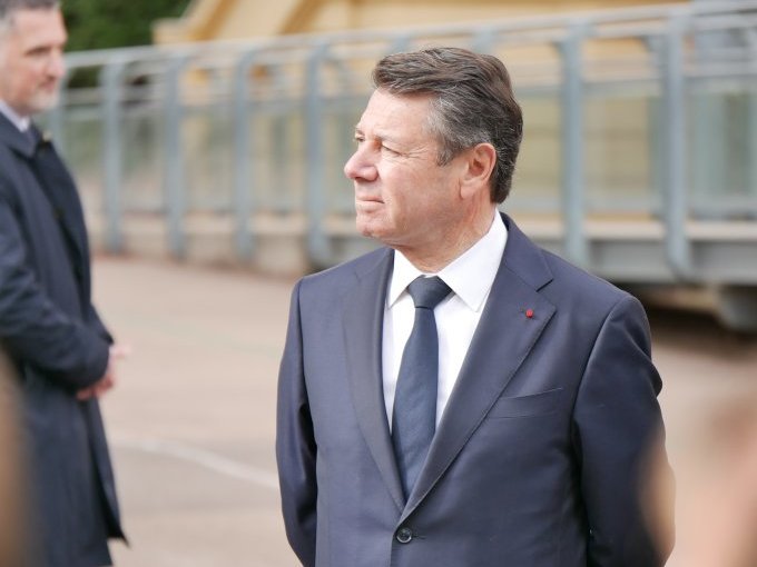 Couvre-feu pour les (…)