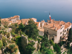  EZE : 516 000 € pour le réaménagement de la surface de la Place du Général De Gaulle