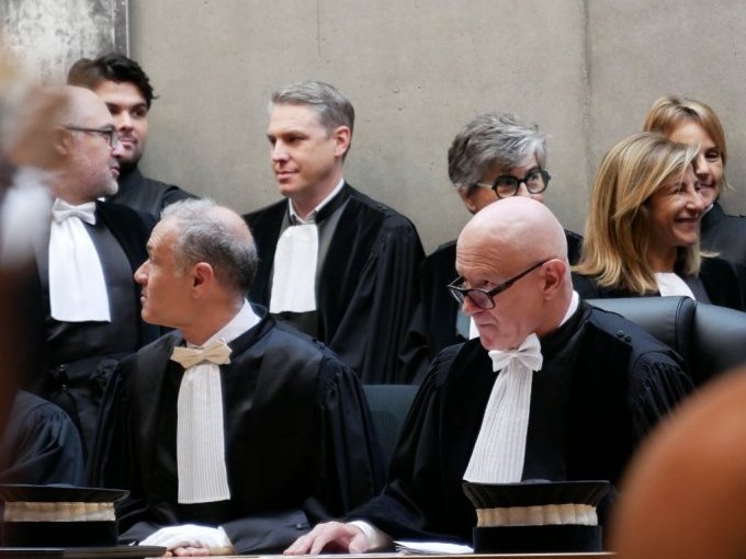 Tribunal de commerce (…)